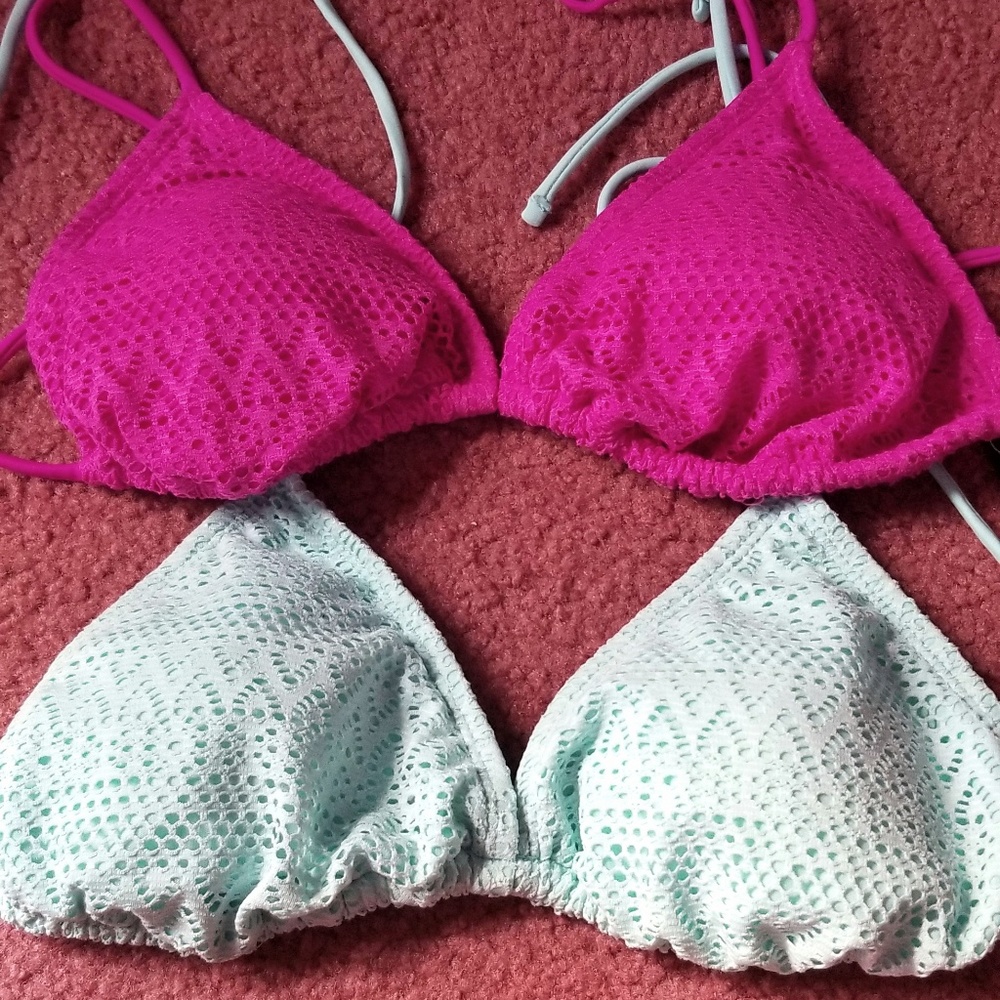 2 Bikini Tops